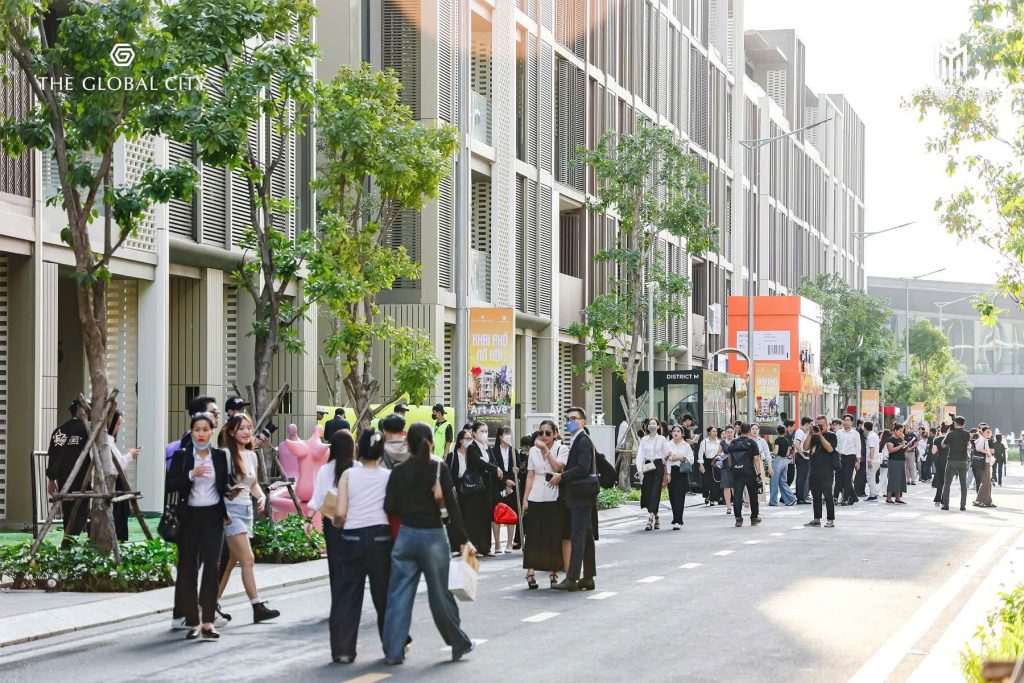 The Global City